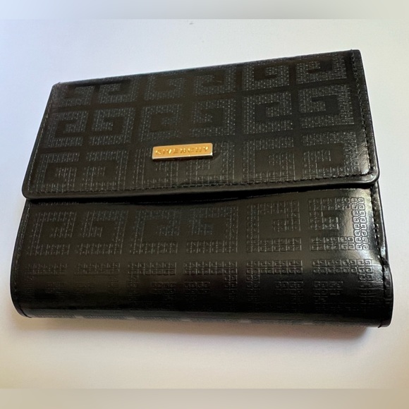 Givenchy Logo Wallet - Picture 1 of 7